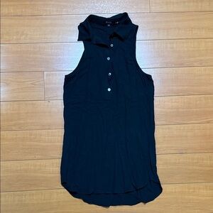 Black Sleeveless Women's Top